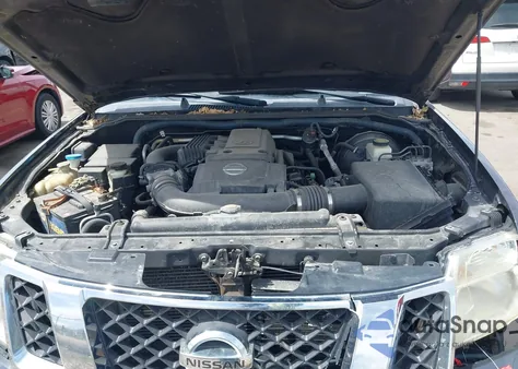 2011 Nissan Pathfinder Sv z USA, uszkodzony, nr VIN 5N1AR1NB2BC622784